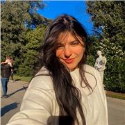 Encantada; Mi nombre es Vittorianna, poseo Italiano como segunda lengua madre, emocionada de poder compartir mi conocimiento de la mejor manera que se adapte a ti